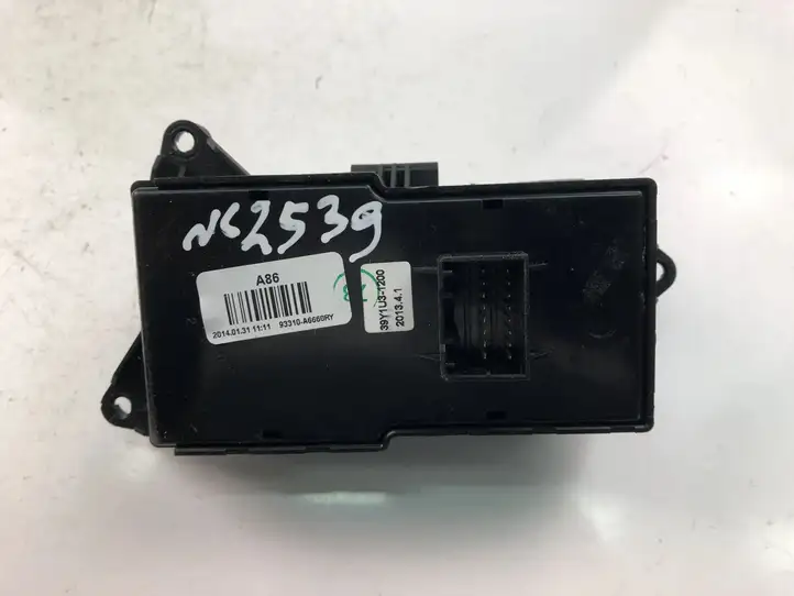 Hyundai i30 (2012 - 2015)  93310A6660RY Включатель фонарей