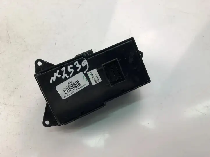 Hyundai i30 (2012 - 2015)  93310A6660RY Включатель фонарей