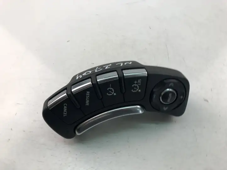 Land Rover Range Rover L322 (2005 - 2009) AH4213D767AC Кнопки на рулевом колесе — фото 2
