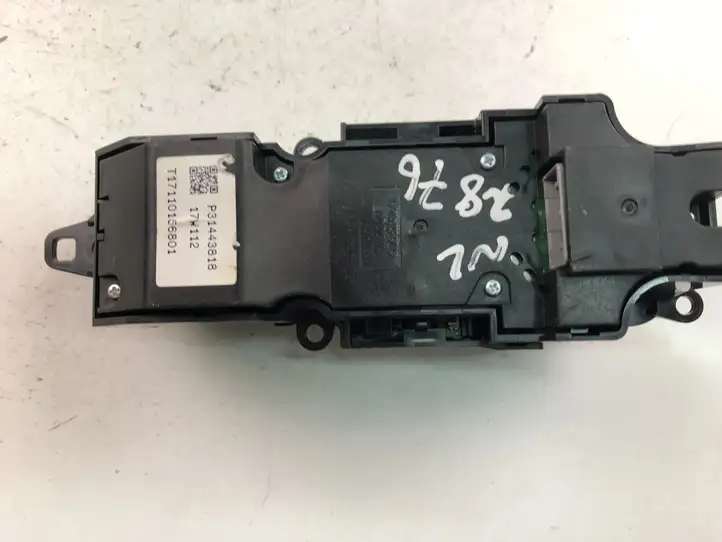 Volvo S90, V90 (2016 - 2020) P31443818 Блок кнопок на панели — фото 3
