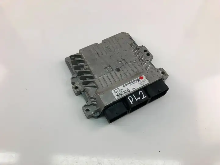 Ford Focus (2011 - 2015) AV6112A650PE Блок управления двигателем (ECU) — фото 1