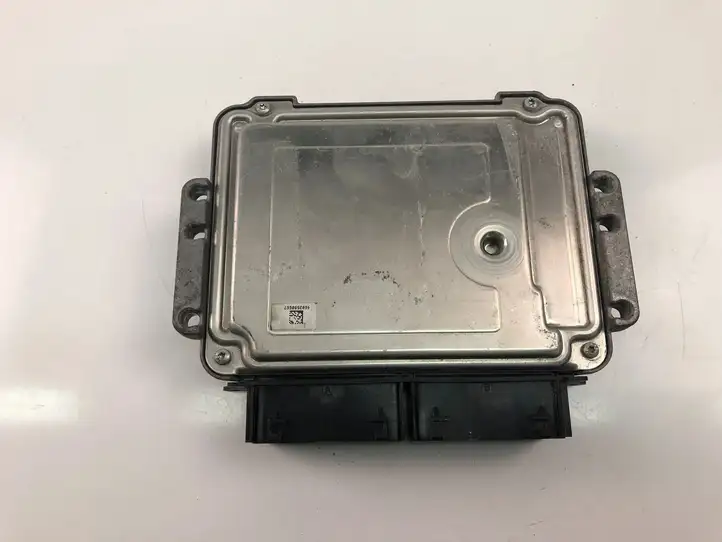 Ford Fiesta (2013 - 2017) G1B112A650AEB Блок управления двигателем (ECU) — фото 4