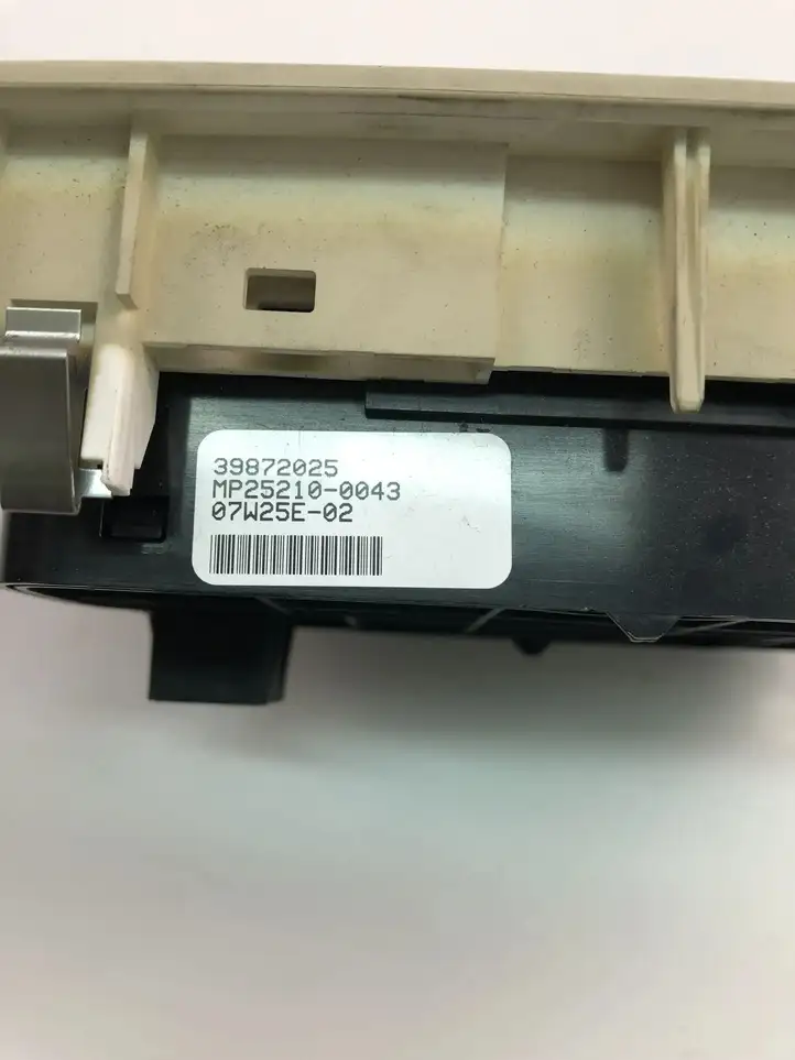 Volvo XC70 (2007 - 2013) 39872025 Блок кнопок на панели — фото 4