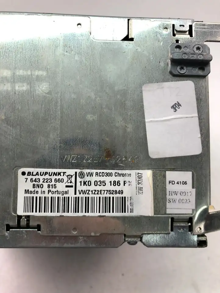 Volkswagen PASSAT B6 (2005 - 2010) 1K0035186PX Магнитола / мультимедийная система — фото 4