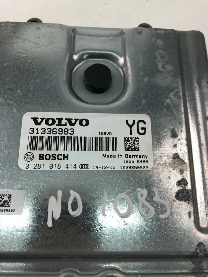 Volvo XC60 (2008 - 2013) 31336983 Блок управления двигателем (ECU) — фото 4