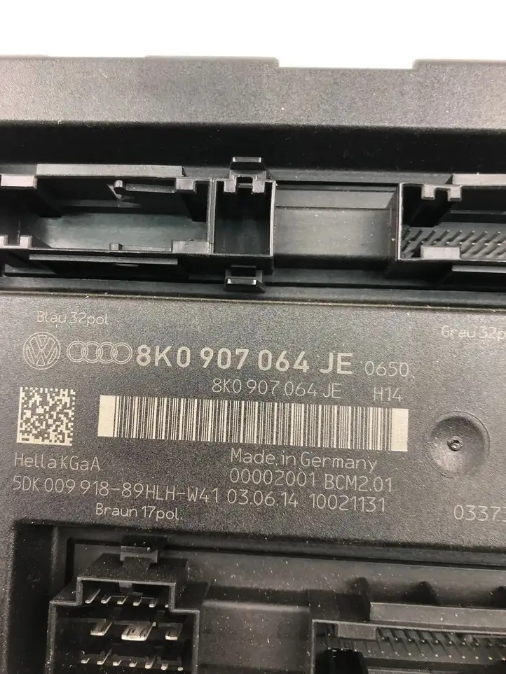 Audi A4 S4 B8 8K (2011 - 2015) 8K0907064JE Модуль управления кузовом (BCM) — фото 4