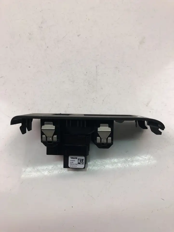 Volvo XC40 (2017 - ) 31456060 Кнопка стеклоподъемников — фото 3