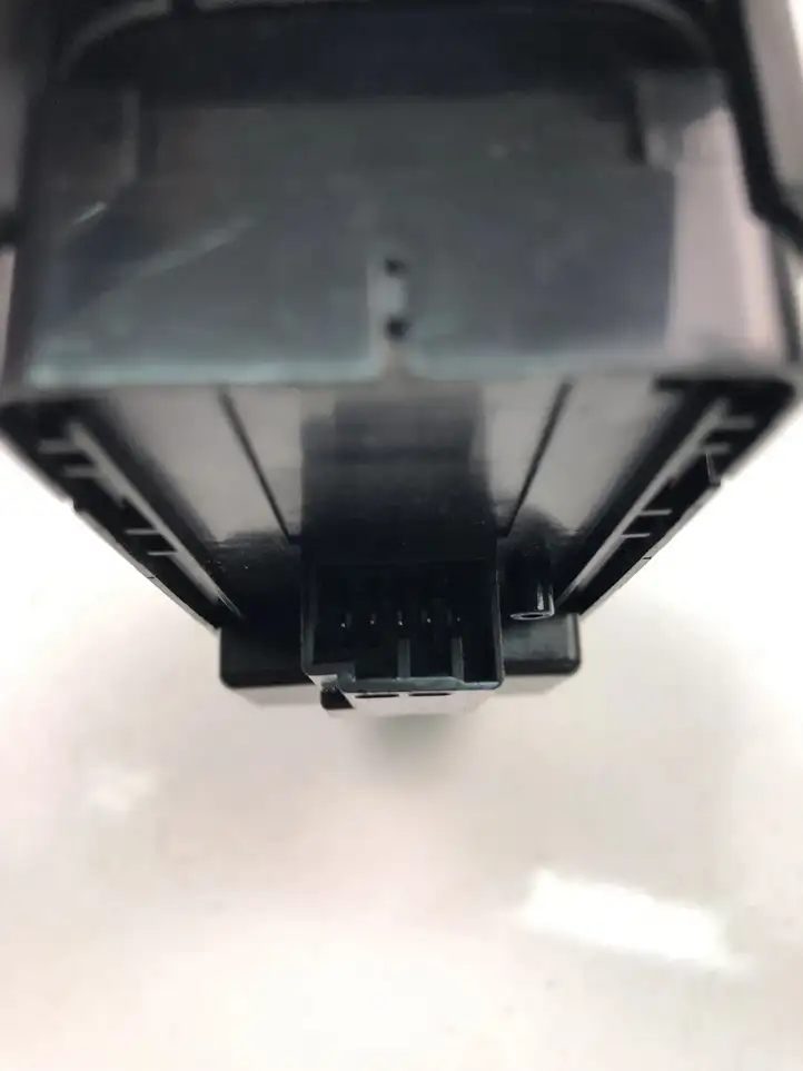 Volvo XC40 (2017 - )  32256757 Кнопка стеклоподъемников