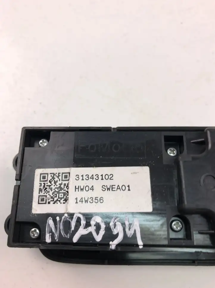 Volvo XC60 (2013 - 2017) 31343102 Кнопка стеклоподъемников — фото 4