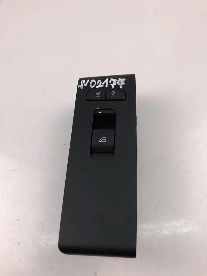 Volvo XC40 (2017 - ) 31456060 Кнопка стеклоподъемников — фото 2