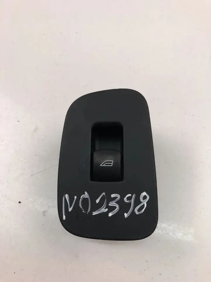 Volvo XC60 (2017 - ) 31433408 Кнопка стеклоподъемников — фото 2