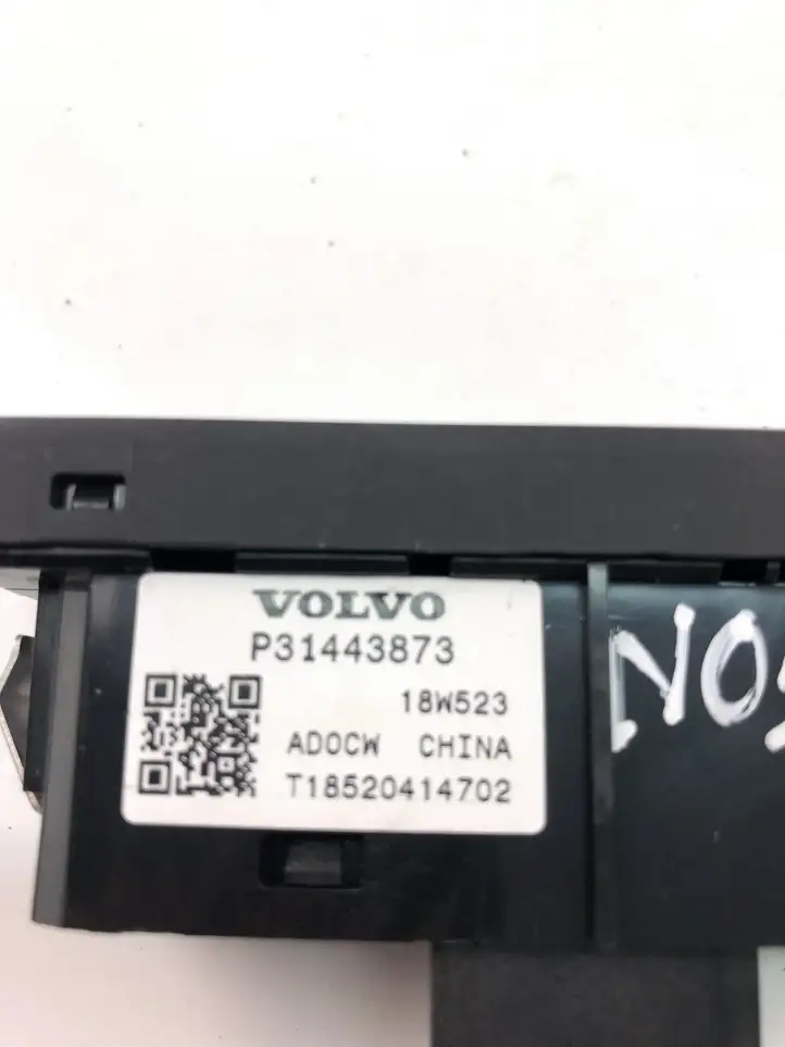 Volvo XC60 (2017 - ) P31443873 Другие включатели / ручки/ переключатели — фото 4