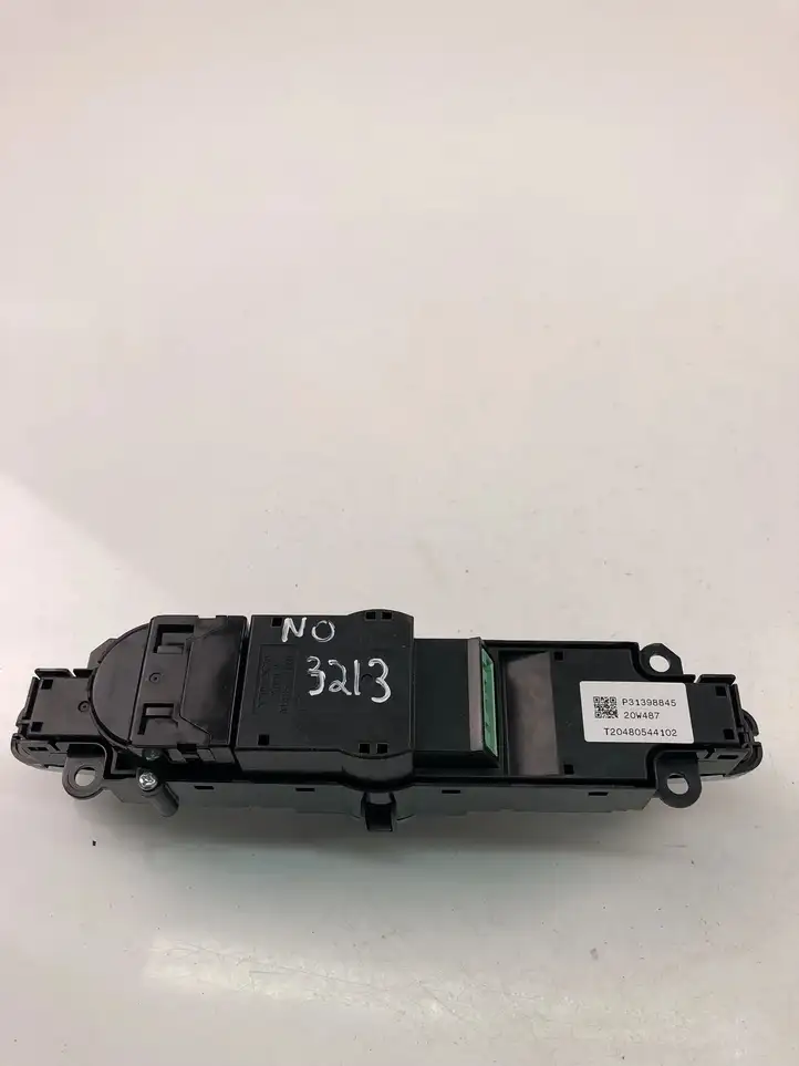Volvo S90, V90 (2016 - 2020) 31398845 Блок кнопок на панели — фото 3
