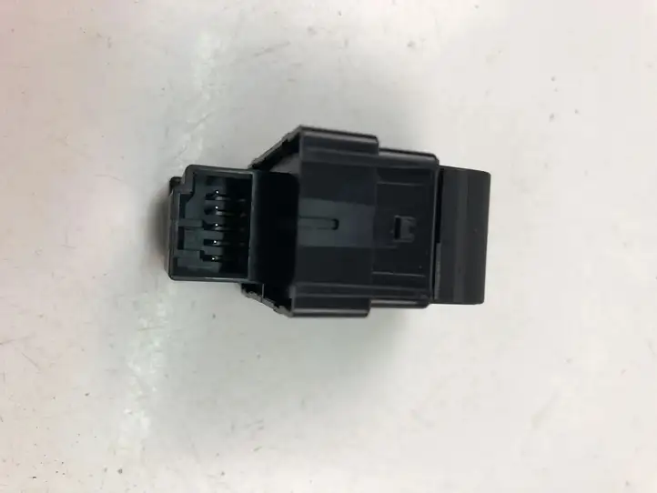 Volvo XC40 (2017 - ) 31456060 Кнопка стеклоподъемников — фото 3