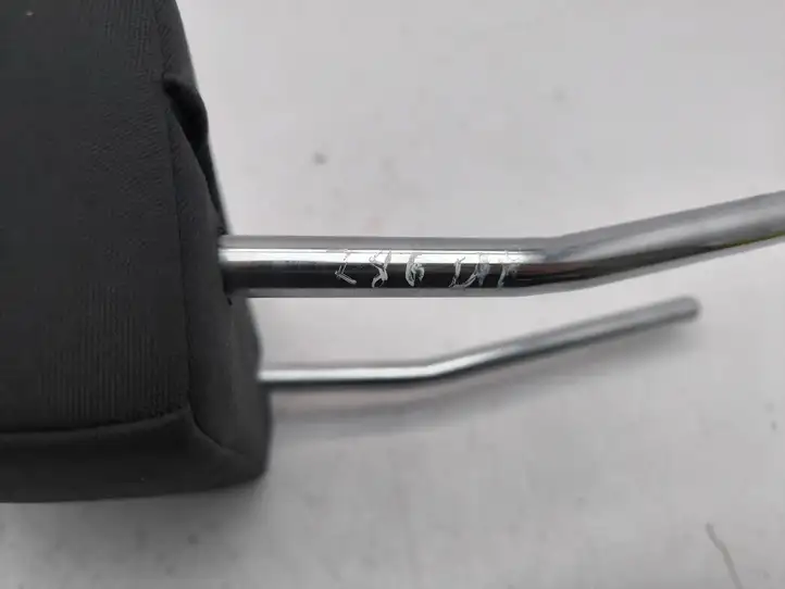 Seat Leon IV (2020 - )   Подголовник переднего сиденья