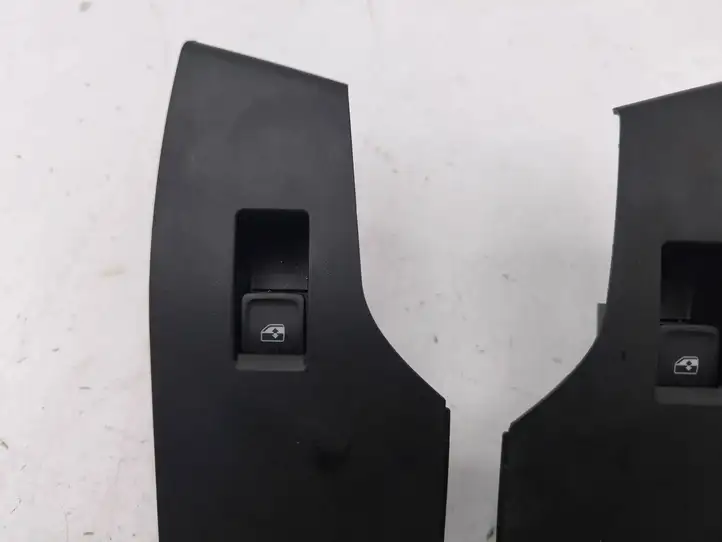 Seat Leon IV (2020 - ) 5G0959855M Кнопка стеклоподъемников — фото 7