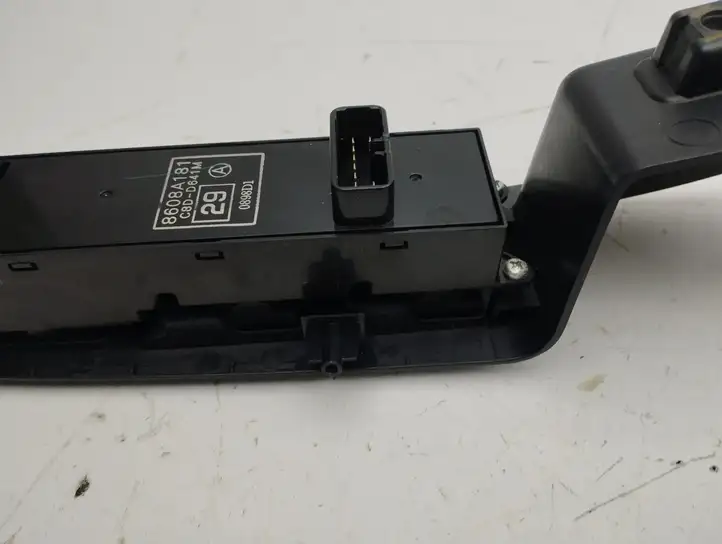 Citroen C-Crosser (2007 - 2013) 8608A181 Кнопка стеклоподъемников — фото 4