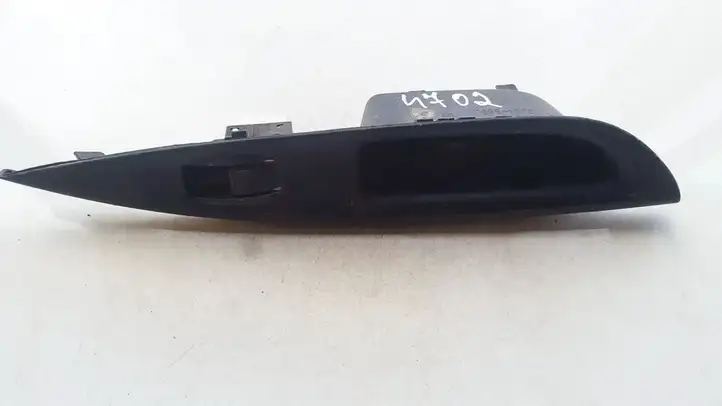 Mazda 6 (2002 - 2005) GJ6A685L Кнопка стеклоподъемников — фото 1