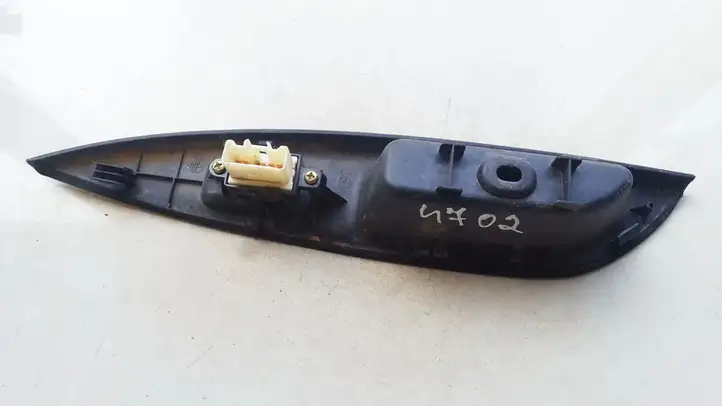 Mazda 6 (2002 - 2005) GJ6A685L Кнопка стеклоподъемников — фото 2