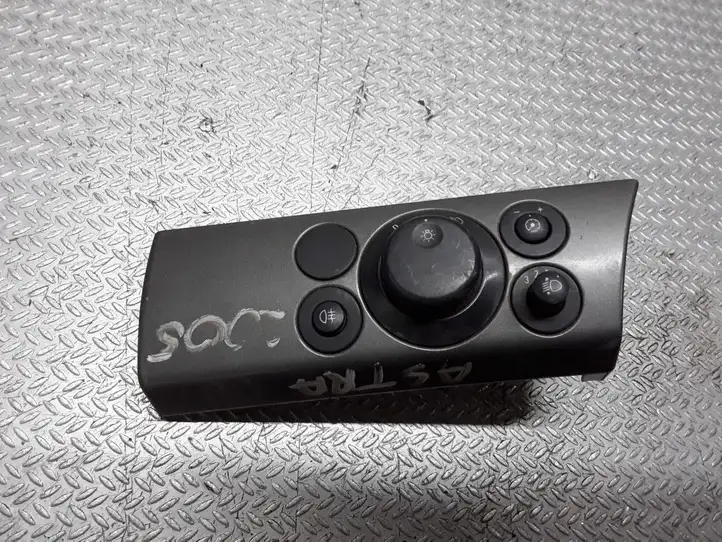 Opel Astra (2004 - 2009)  13100136 Включатель фонарей