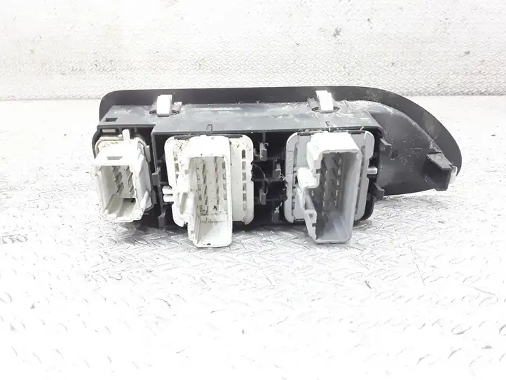 Renault Laguna II (2001 - 2005) Кнопка стеклоподъемников — фото 2