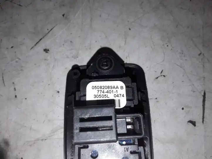 Chrysler Pacifica (2003 - 2008) 05082089AA Кнопка стеклоподъемников — фото 3