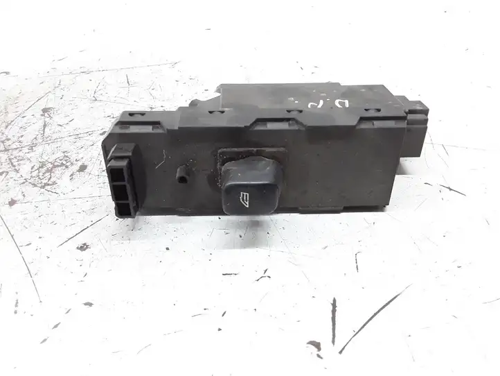 Volvo XC90 (2002 - 2006) 30746075 Блок кнопок стеклоподъемников — фото 1