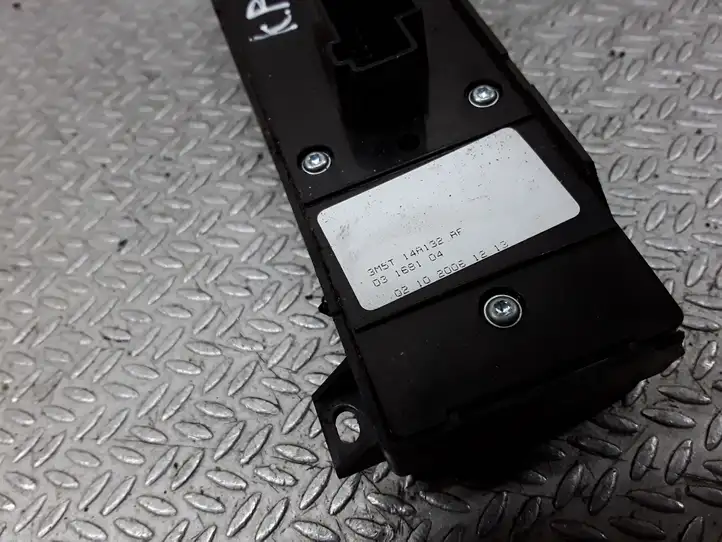 Ford Focus C-MAX (2003 - 2010) 3M5T14A132AF Кнопка стеклоподъемников — фото 2