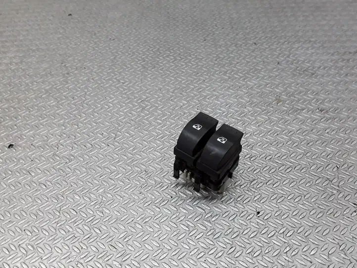 Renault Laguna II (2001 - 2005) 015090B Кнопка стеклоподъемников — фото 1