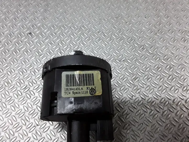 Volkswagen PASSAT B6 (2005 - 2010) 1K0941431A Включатель фонарей — фото 3