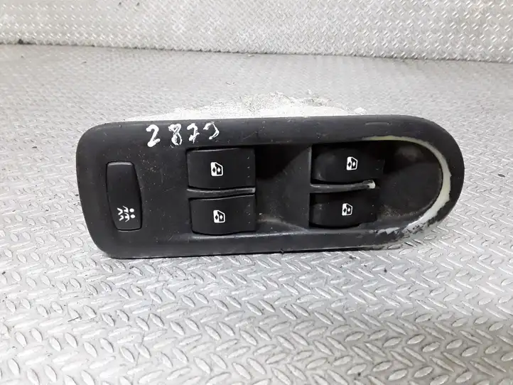 Renault Scenic II - Grand scenic II (2003 - 2006) 156018070 Блок кнопок стеклоподъемников — фото 1