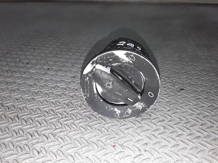 Volkswagen Touran I (2003 - 2010)  1T0941431B Включатель фонарей