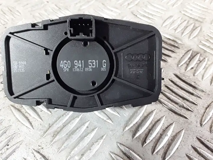 Audi A6 C7 (2011 - 2014) 4G0941531G Включатель фонарей — фото 2