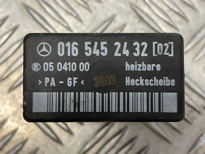 Volkswagen II LT (1996 - 2007) 0165452432 Реле вентилятора охлаждения — фото 1
