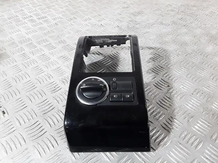 Land Rover Range Rover L322 (2009 - 2012) YUD501380PUY Включатель фонарей — фото 1