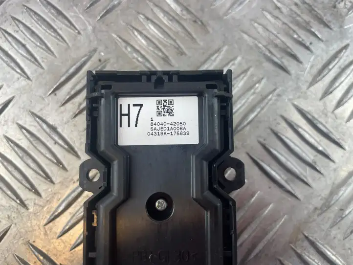Toyota RAV 4 (XA50) (2018 - ) 8404042050 Блок кнопок стеклоподъемников — фото 7