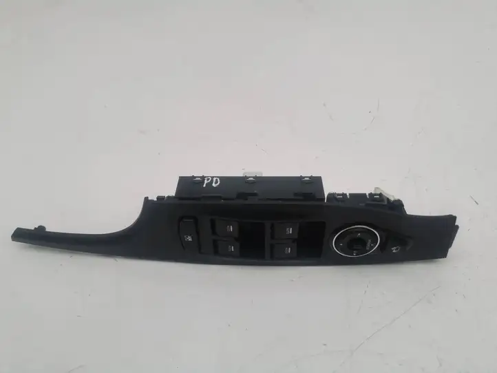 Hyundai i40 (2011 - ) 935703Z050 Кнопка стеклоподъемников — фото 3