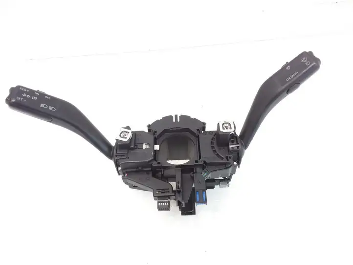 Volkswagen Golf V (2003 - 2009)  1K0953513A Комплект ручек