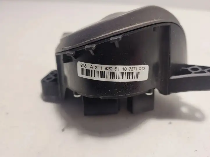 Mercedes-Benz E W211 (2002 - 2009) A2118206110 Кнопки на рулевом колесе — фото 3