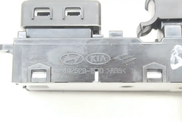 Kia Optima (2013 - 2015) 935802T530 Кнопка стеклоподъемников — фото 6