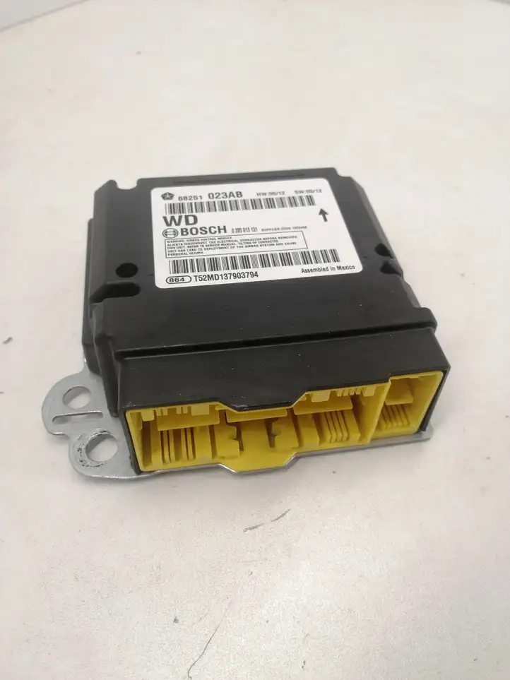 Dodge Durango (2013 - )  68251023AB Блок управления надувных подушек