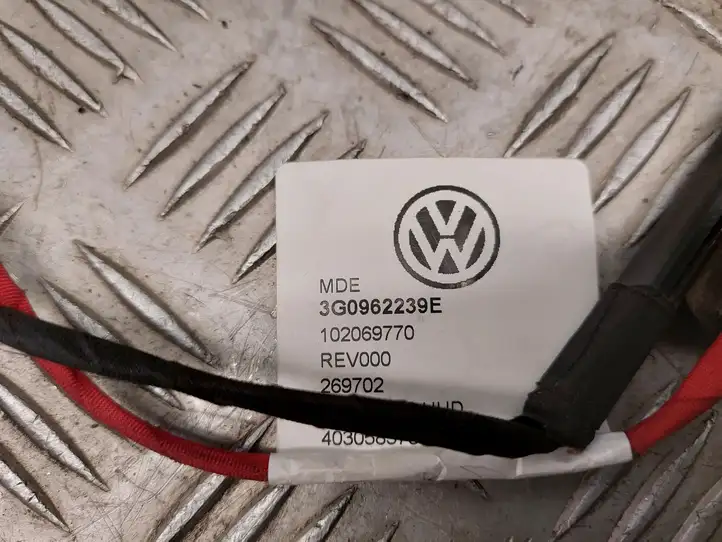 Volkswagen PASSAT B8 USA (2016 - ) 3G0962239E Датчик открытия крышки багажника — фото 2