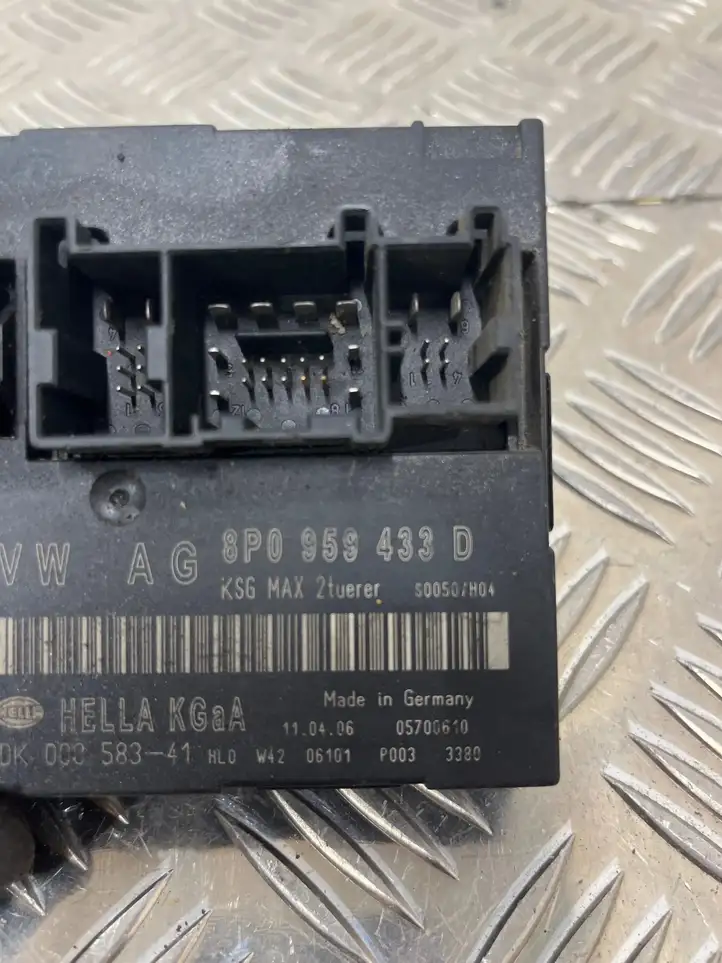 Audi A3/S3 8P (2003 - 2005) 8P0959433D Модуль комфорта — фото 3