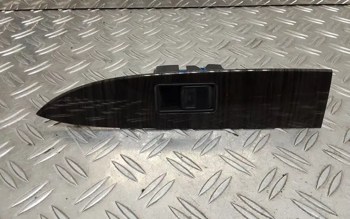 Toyota Avensis T270 (2012 - 2015) 7427205060 Блок кнопок стеклоподъемников — фото 2