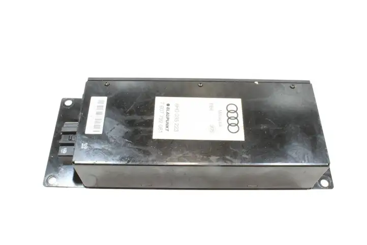 Audi A4 S4 B6 8E 8H (2000 - 2006) 8H0035223 Усилитель звука — фото 1