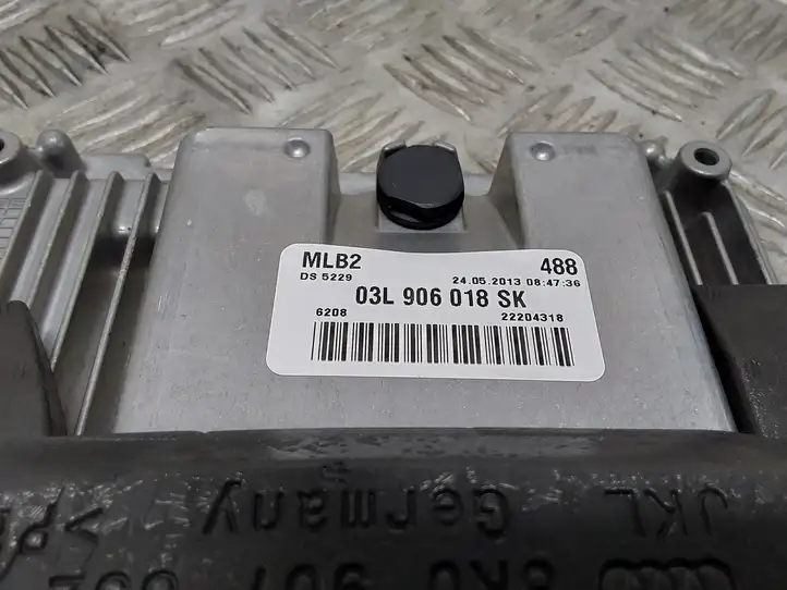 Audi A4 S4 B8 8K (2011 - 2015) 03L906018SK Блок управления двигателем (ECU) — фото 2
