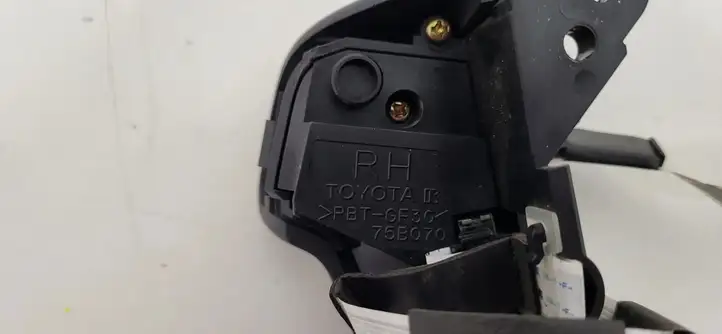 Toyota Avensis T250 (2006 - 2009) 75B070 Кнопки на рулевом колесе — фото 4