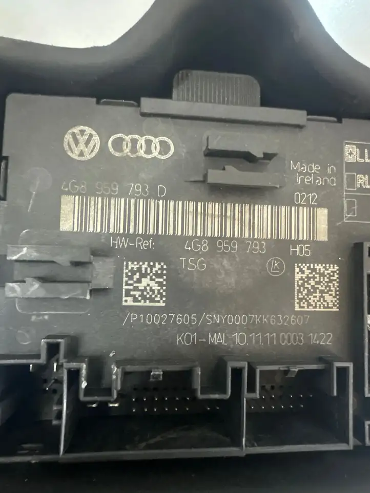 Audi A6 C7 (2011 - 2014) 4G8959793D Блок управления дверью — фото 3