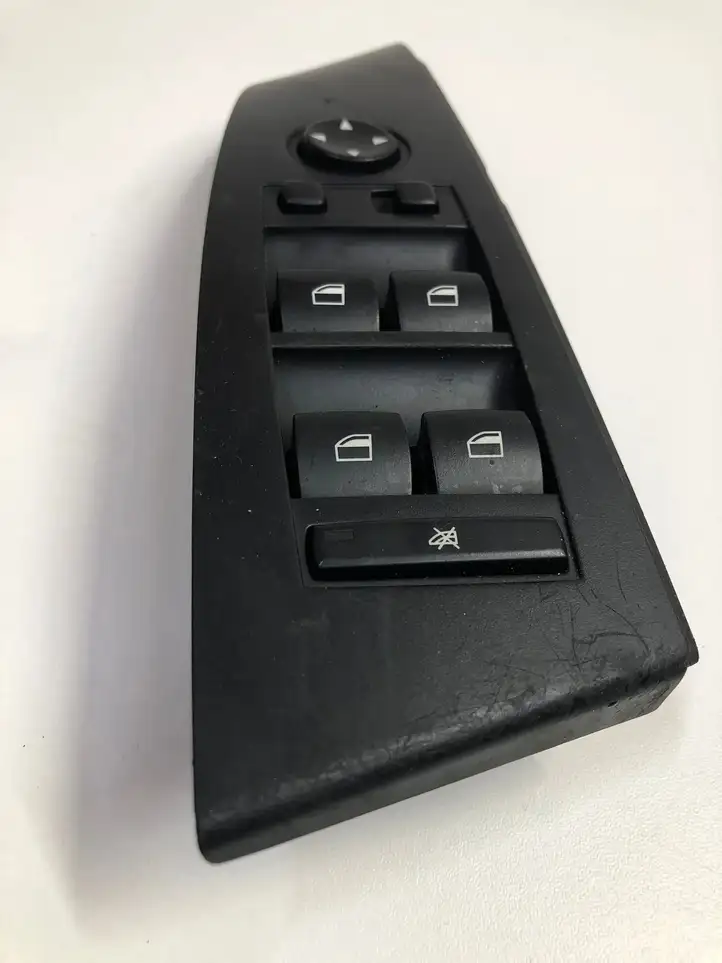 BMW 5 E60 E61 (2004 - 2010) 6943246 Кнопка стеклоподъемников — фото 2