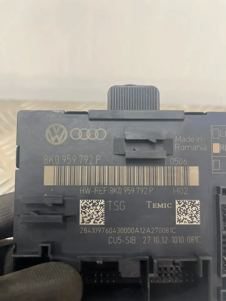 Audi Q5 SQ5 (2012 - 2017) 8K0959792P Блок управления дверью — фото 3